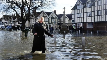 Темза затопила пригороды Лондона