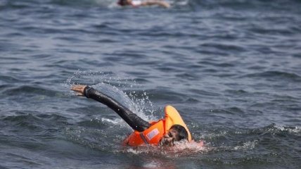 При крушении судна с беженцами у берегов Турции погибли 17 человек