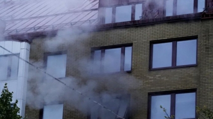 В Швеции произошел взрыв в многоэтажке — огонь охватил три подъезда