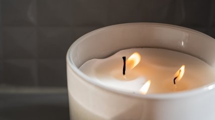 Свечка из подсолнечного - отличный источник света