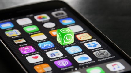 WhatsApp - один з популярних сервісів обміну повідомленнями