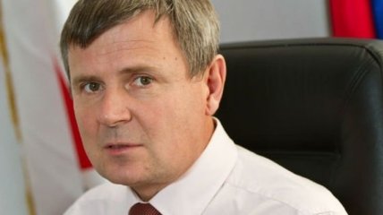 Иск оппозиции против Литвина-Мартынюка по "языковому" закону 