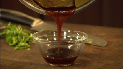 Утка по-пекински с рисовыми блинчиками