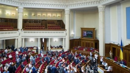 В Раде предлагают законодательно закрепить рост ВВП