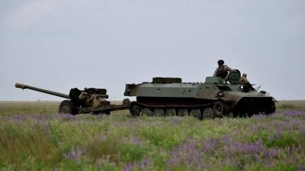 ОБСЕ: на линию фронта стягивают все больше тяжелого вооружения