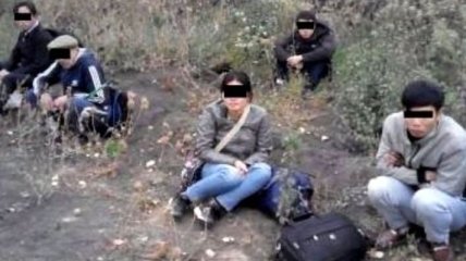 Пограничники задержали на границе четырех вьетнамцев и гражданина РФ