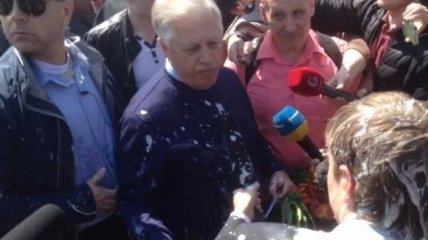 Симоненко пытались облить кефиром