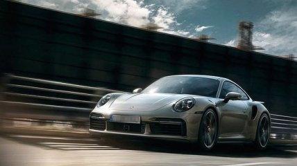 Полностью электрический Porsche 911: стоит ли ожидать