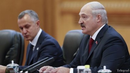 Лукашенко заявил, что из Украины в Беларусь идет большой поток оружия