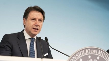 Премьер Италии резко отреагировал на возможное внедрение "туристических коридоров"