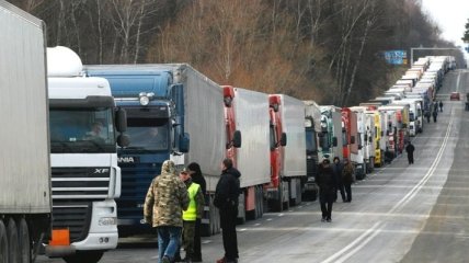 РФ продлила ограничения на транзит продукции из Украины в Казахстан и Киргизстан