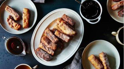 Что приготовить на завтрак быстро и просто: французские тосты с корицей