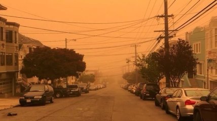 Как город из фильма ужасов: небо в Сан-Франциско из-за пожаров стало оранжевым