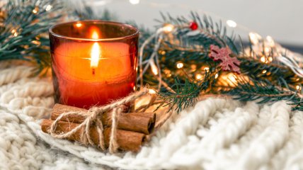 Праздничная свеча