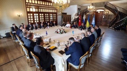 Переговоры украинской и российской делегаций
