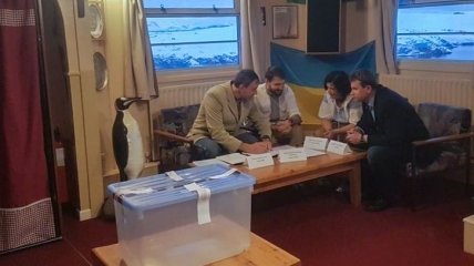На украинской антарктической станции "Академик Вернадский" уже проголосовали 