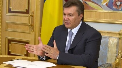 Янукович на 10 лет освободил программистов от НДС 