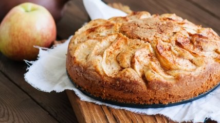 Яблочный пирог – настоящее объедение