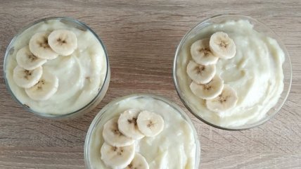 Рецепт дня: Десерт из заварного крема с бананами и крекерами