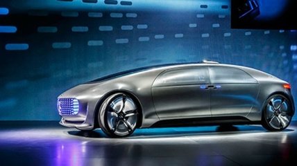 Mercedes-Benz покажет в Париже электрический кроссовер