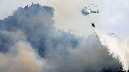 Масштабный лесной пожар угрожает природному парку в Испании