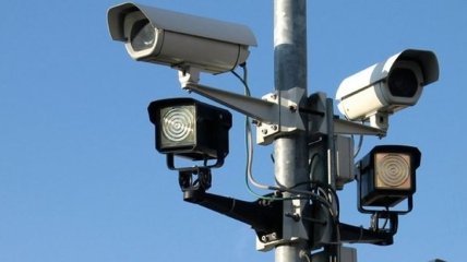 Де та коли в Україні запрацюють камери на дорогах
