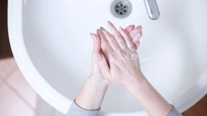Как правильно мыть руки: полезная инструкция в картинках и видео