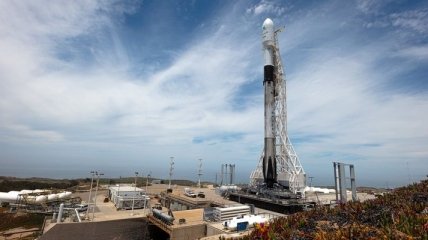 Запуск ракеты Falcon 9: RADARSAT Constellation Mission (Видео)