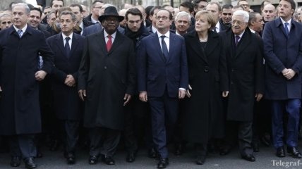 Олланд и зарубежные лидеры завершили участие в Марше единства