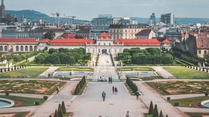 В Австрії відміняють режим самоізоляції