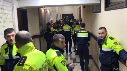Грузинский суд отпустил всех задержанных за протесты в Тбилиси: видео