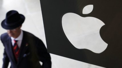 Доход компании Apple за третий квартал 2015 года вырос на треть