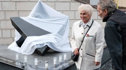 На Буковине открыли мемориал в память о евреях черновицкого гетто