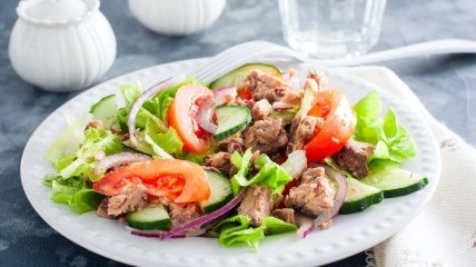 Легкий, свіжий, дієтичний салат