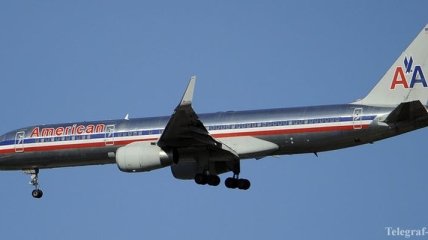 В США лайнер Boeing 757 совершил экстренную посадку