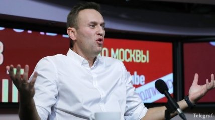 Навального с отеками лица из СИЗО доставили в больницу