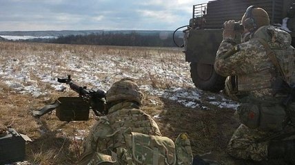 На Донбассе работал снайпер, ранен один военный