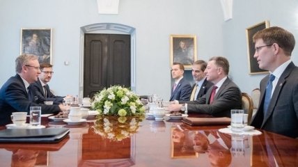 Волкер в Польше главой канцелярии президента обсудил ситуацию в Украине