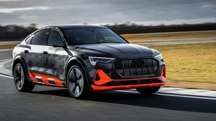 Компания Audi раскрыла характеристики дебютного электрокара