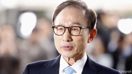 Экс-президента Кореи подозревают в коррупции и растрате средств