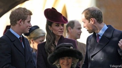 Королевская семья посетила рождественскую службу без принца Джорджа