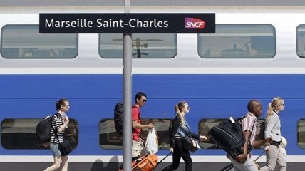Из-за подозрительного мужчины эвакуировали вокзал в Марселе