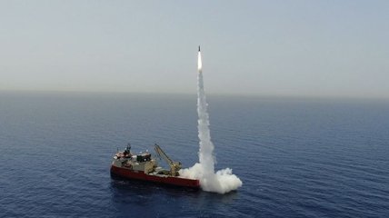 Ізраїль випробував у відкритому морі надточну балістичну ракету (Відео)