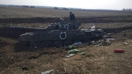 Брошенный российский танк