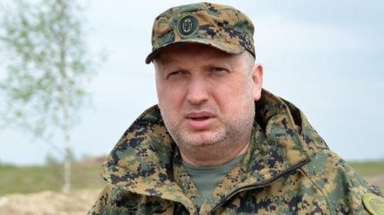 Турчинов рассказал, когда Украина уменьшит расходы на оборону