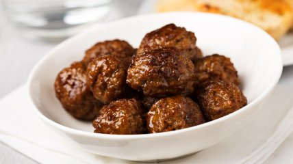 Невероятно вкусно и полезно – мясные шарики с печеночной начинкой