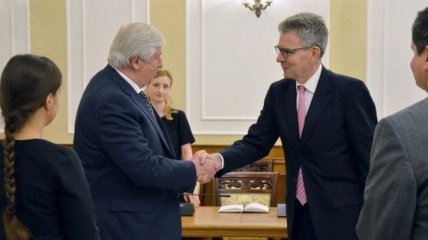 Генпрокурор Украины обсудил с послом США борьбу с коррупцией