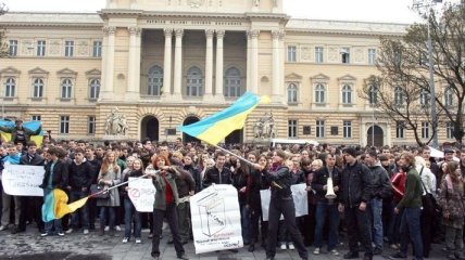 Оппозиция Львовской области намерена блокировать дороги