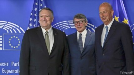 СМИ: Посол США в ЕС даст показания по делу об импичменте Трампа