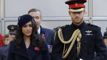 Уже не "Их королевское высочество": принц Гарри и Меган Маркл лишатся титулов